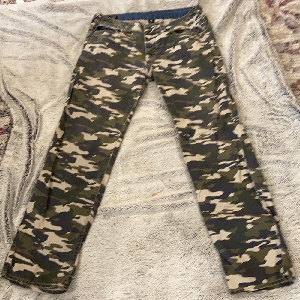 True Religion 34x34 Camouflage pants